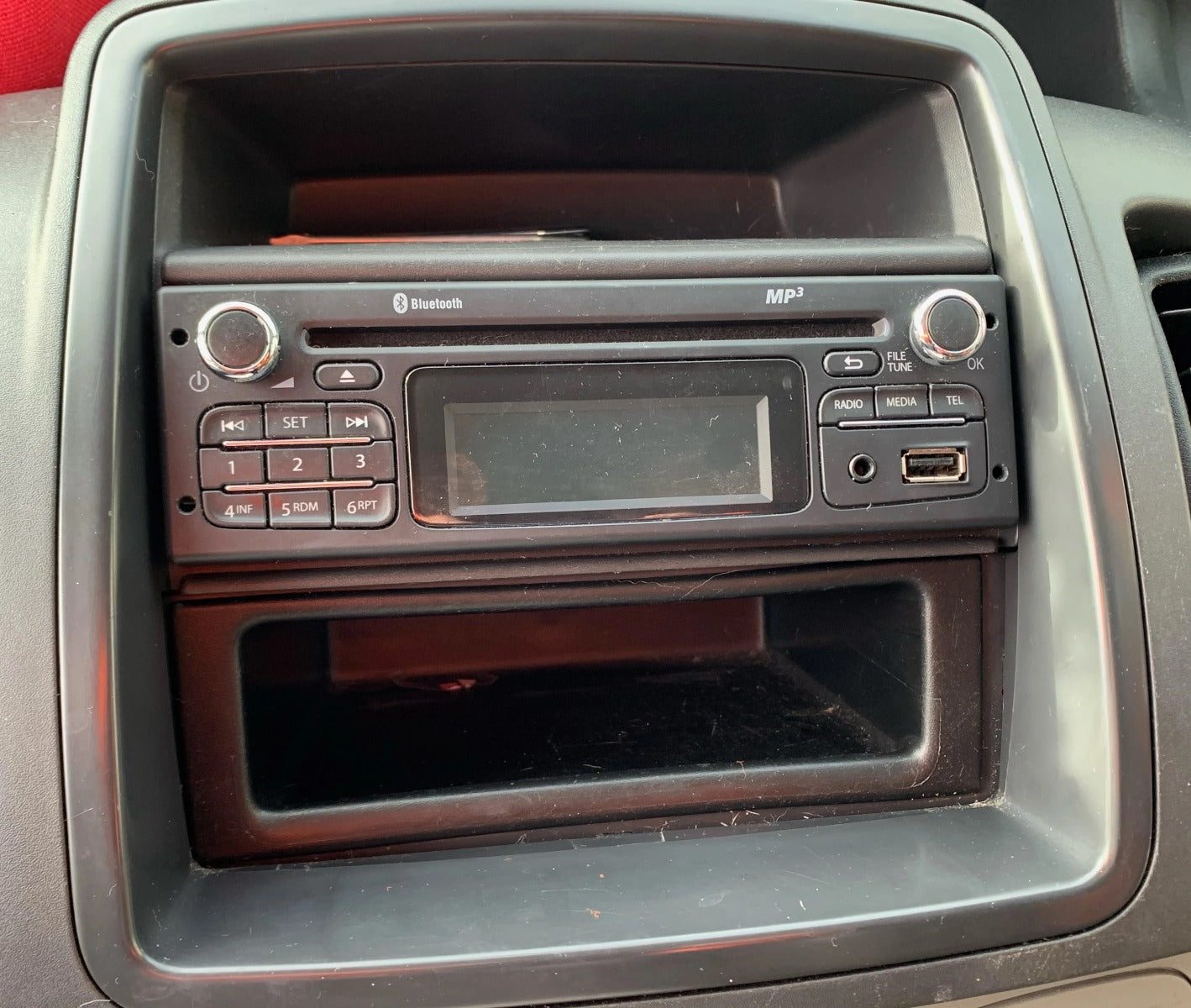 Vauxhall Vivaro (2011-2014) Double Din Car Stereo Fascia Fitting Upgrade Kit