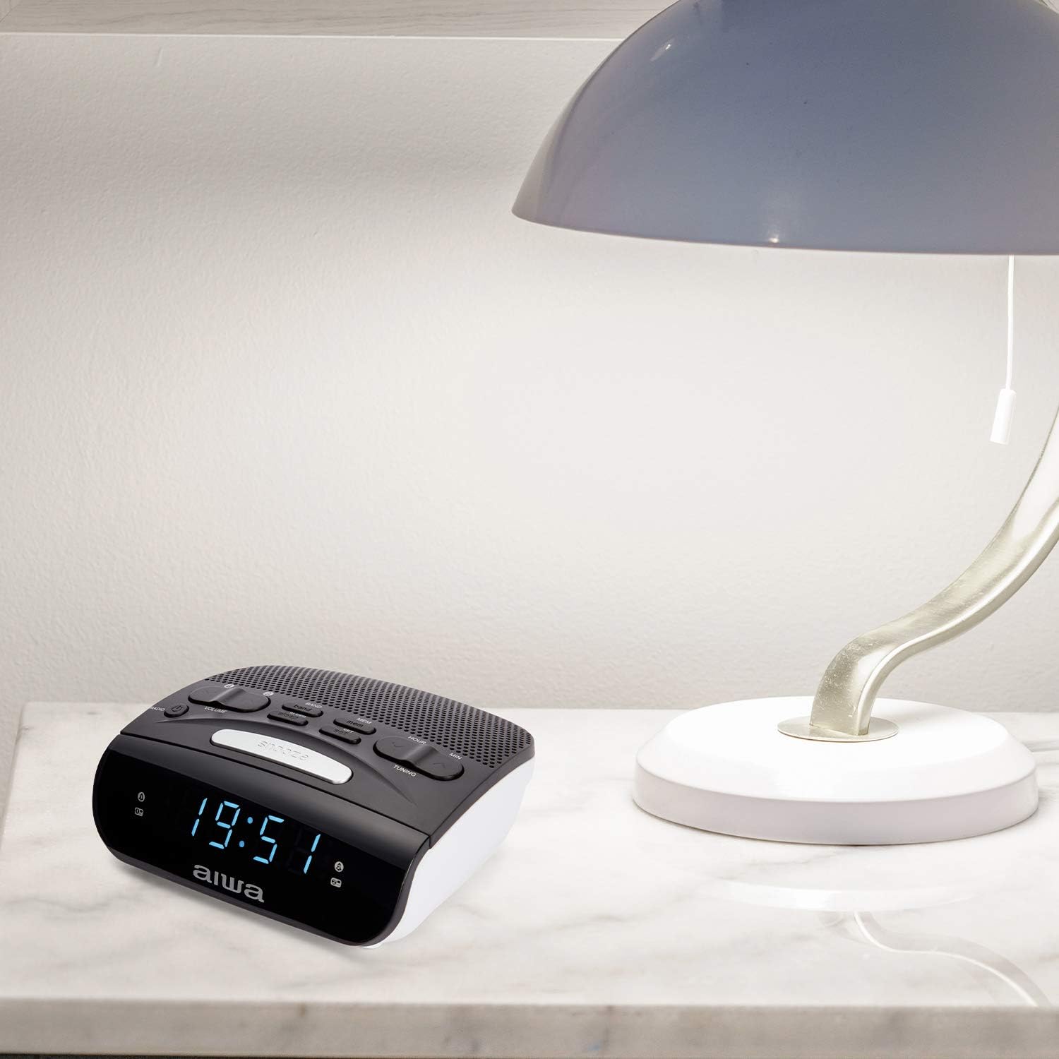 AIWA CR-15 Clock Radio: Compact and Reliable Black White