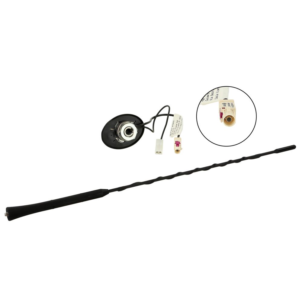Universal AM/FM connector on this antenna is a white male Fakra ANC7677874