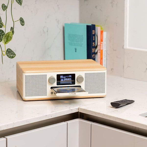 PURE Classic H4 DAB+/FM Radio with Bluetooth - Cotton White/Oak