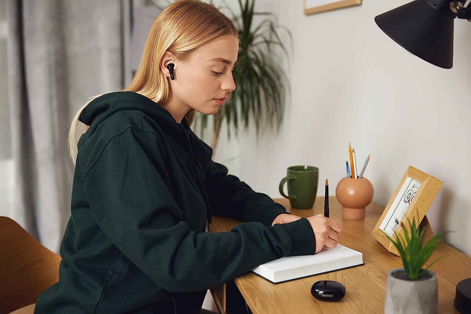 EDIFIER W220T True Wireless Earbuds Headphones with Snapdragon Sound