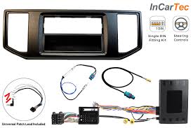 Volkswagen Crafter 2nd Gen (Type: SY/SZ) (2017 - 2023) Single DIN car stereo upgrade fitting kit (With steering controls) FK-399-SWC
