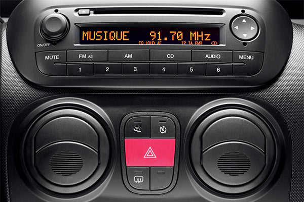 Citroen Nemo, Peugeot, Bipper, Fiat Fiorino (2008-2017) complete Single DIN car stereo upgrade fitting kit FK-393