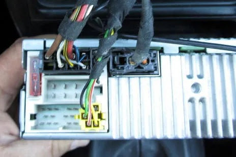 Porsche 911 (996) and Boxster (986) 1997 - 2004 Single Din With Fiber Amp / Antenna Fitting Kit