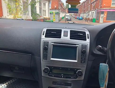 Toyota Avensis T270 2012 - 2015 Double Din Stereo Fascia / Steering / Antenna Fitting Kit