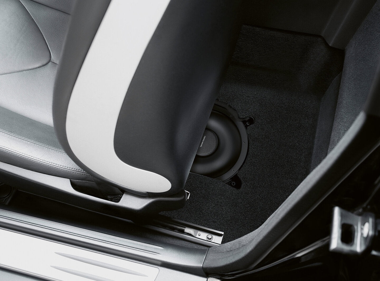 Harmon Kardon FLOW 80 - 8" Underseat Subwoofer for BMW