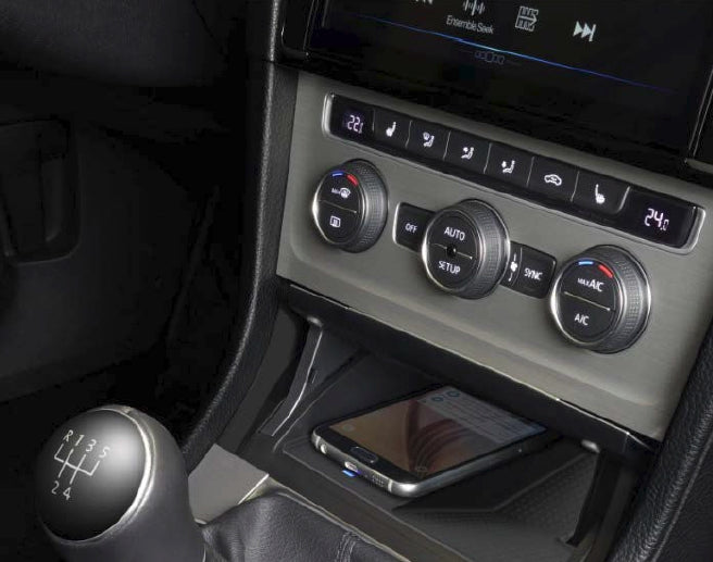 VW Golf MK VII 2012 onwards Wireless Charging Console upgrade Alpine KCE-G7QI
