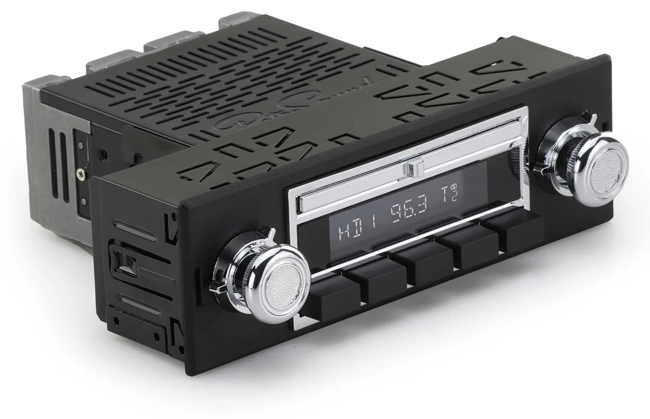 RetroSound LBY-M1B Europa Liberty Motor 1 Bluetooth Radio Pinstripe Chrome