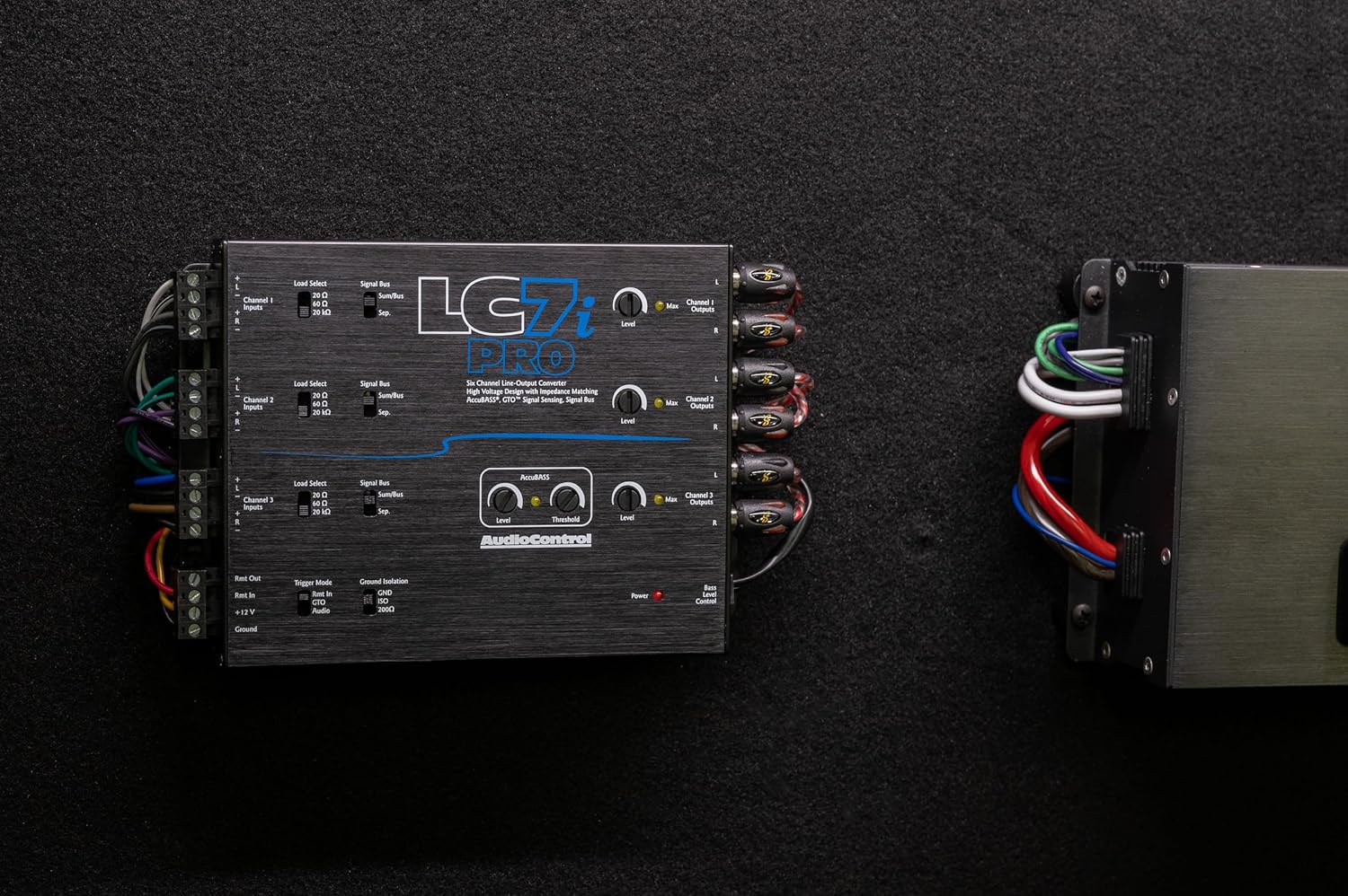 AudioControl LC7i PRO 6-Channel Line Output Converter with AccuBass