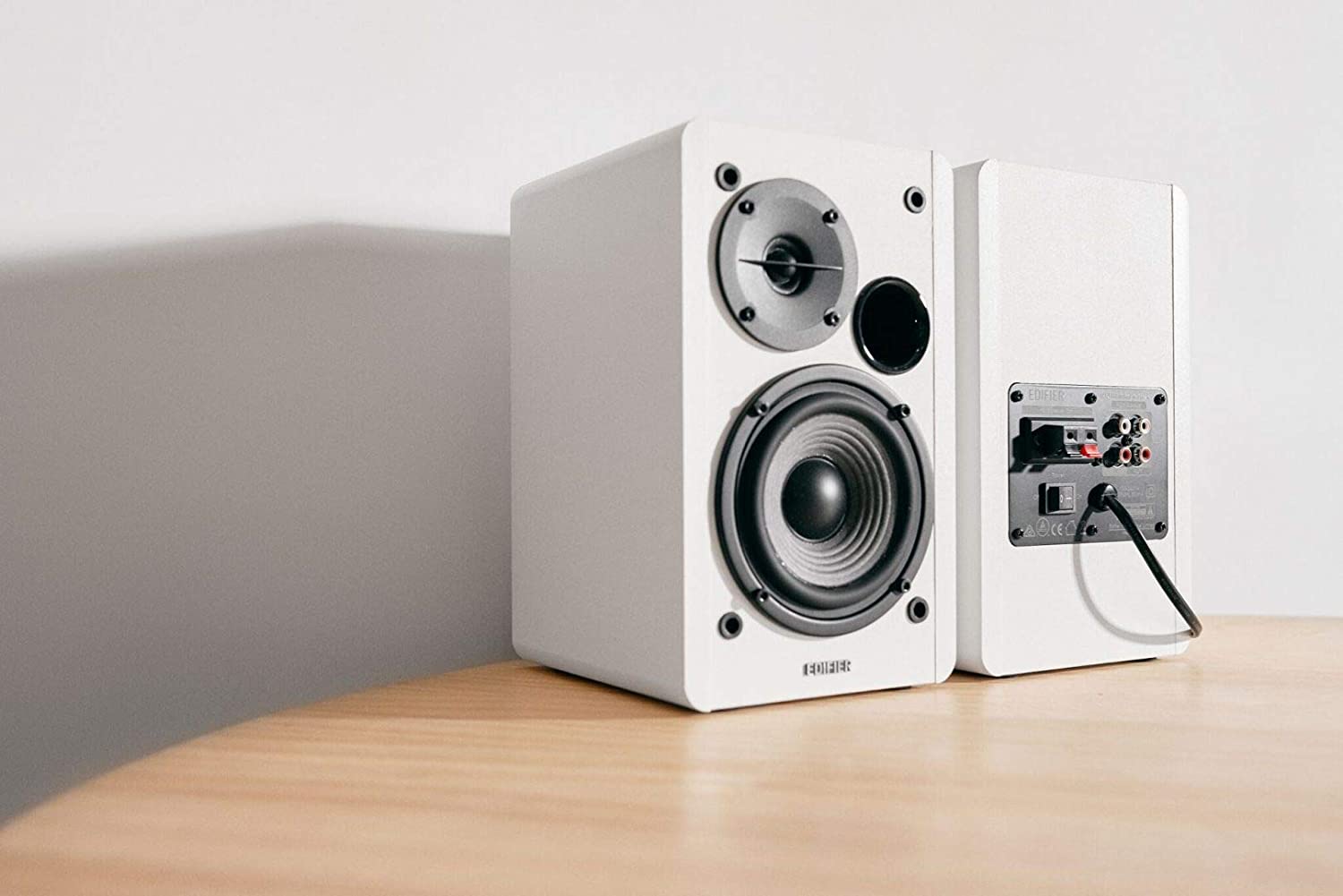 EDIFIER R1280T Active Speaker System with Dual RCA Inputs - White