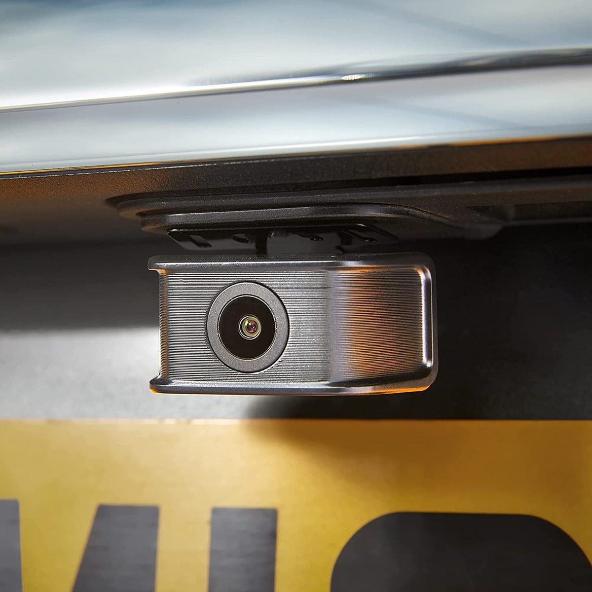 Road Angel HaloView Dash Cam 2 Channel 10 inch Mirror Dash Camera.