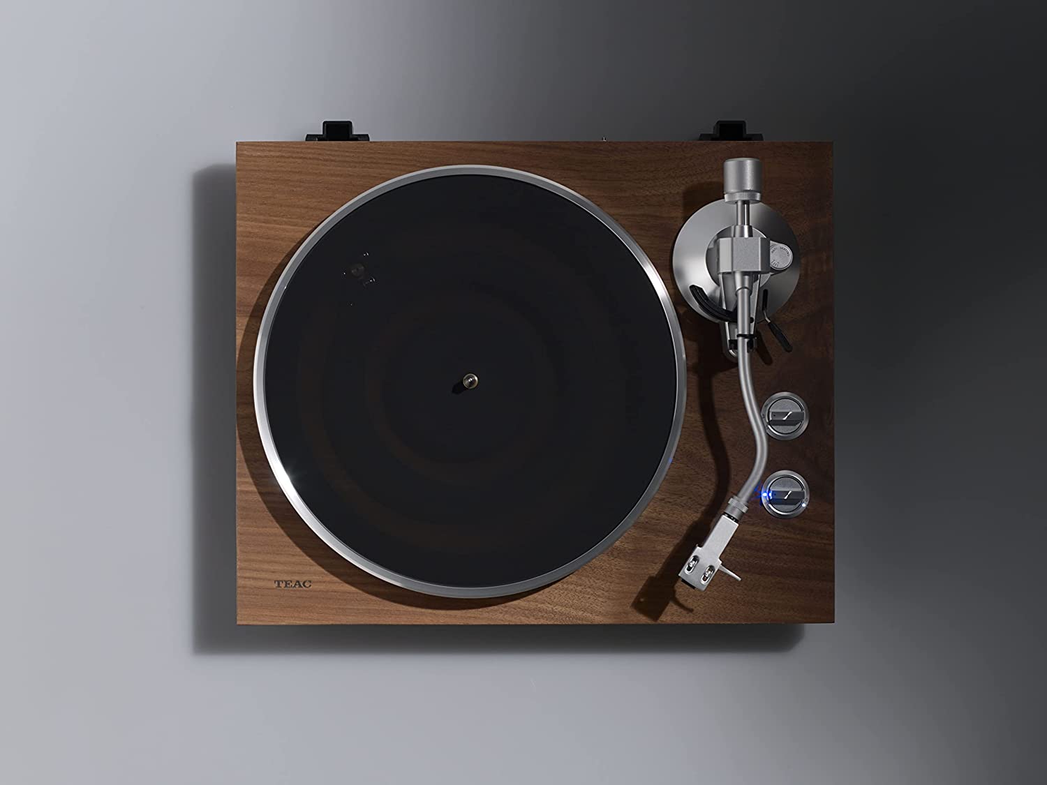 TEAC TN-400BT-X USB Turntable with Built-in phono stage Bluetooth aptX connectivity