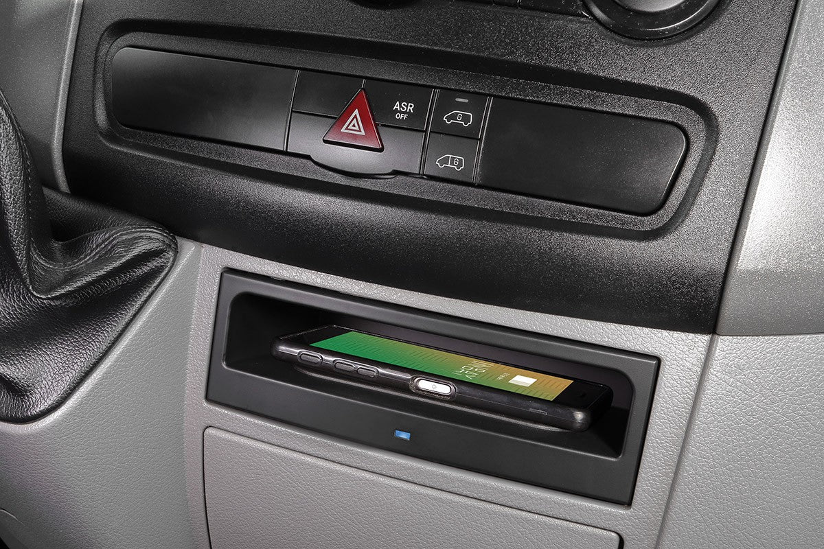 VW Crafter 2006 – 2016 Wireless Charging upgrade WCI-ME-05-01